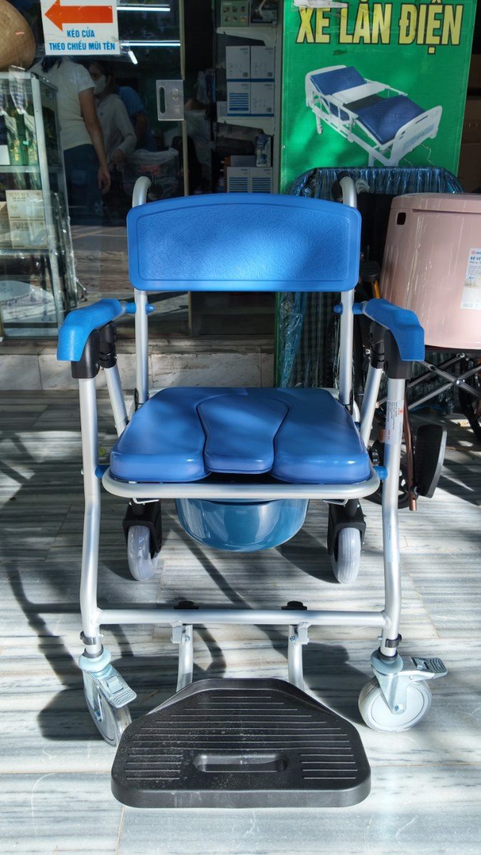Ghế bô vệ sinh có bánh xe OROMI PW08