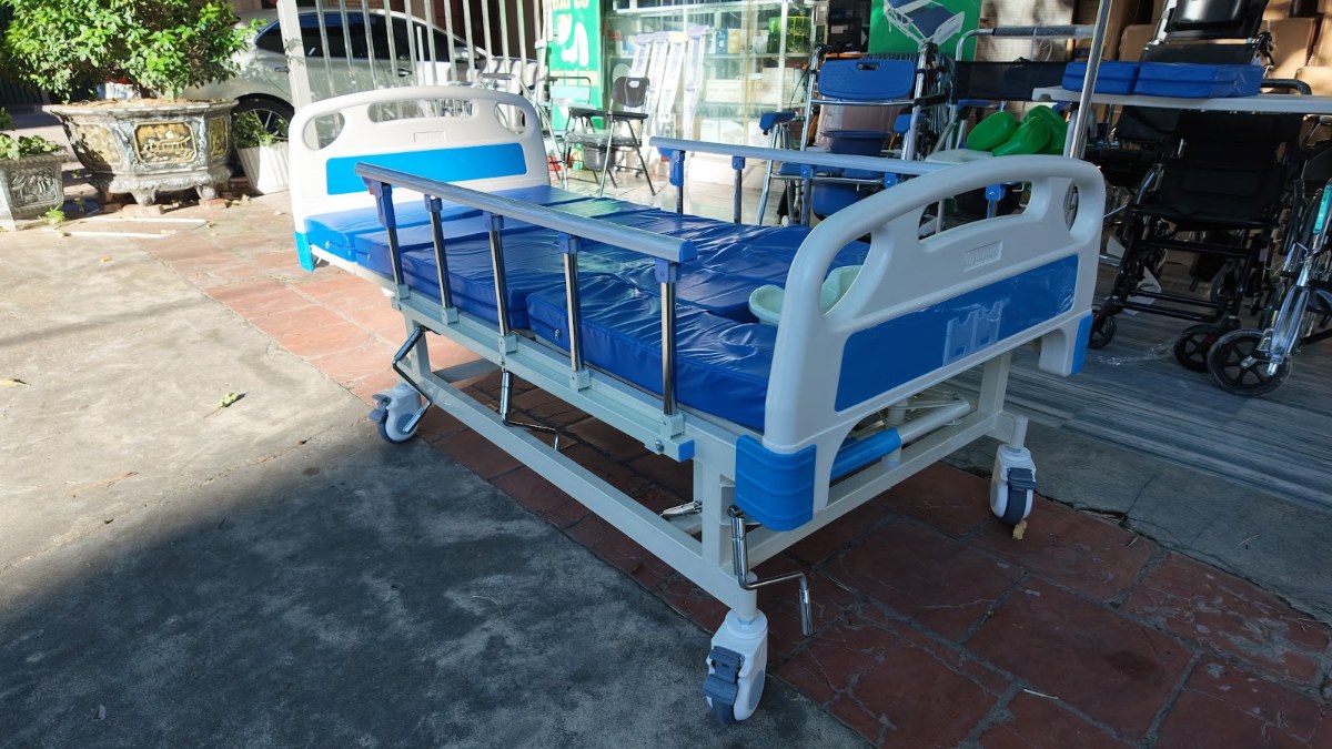 Giường y tế 4 tay quay đa năng — ảnh 2