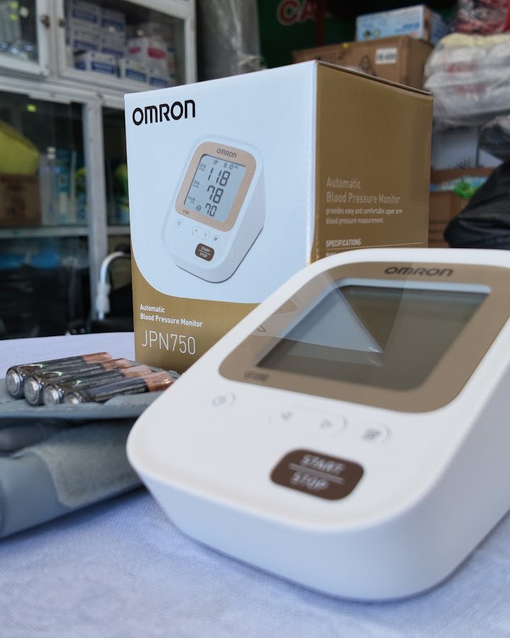 Máy đo huyết áp bắp tay Omron JPN750 — ảnh 2