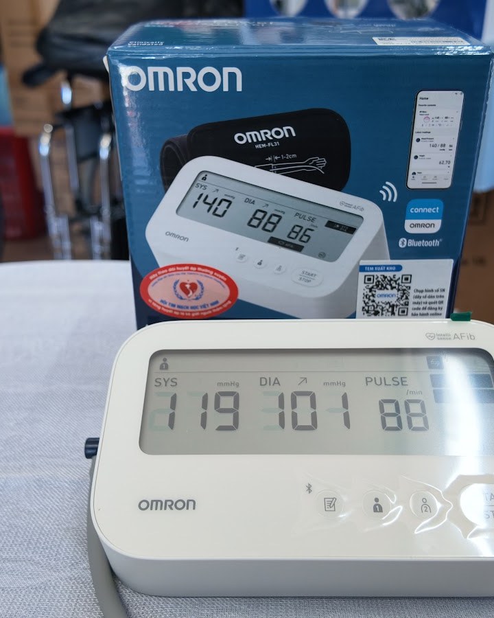 Máy đo huyết áp bắp tay Omron 7194T1 — ảnh 6