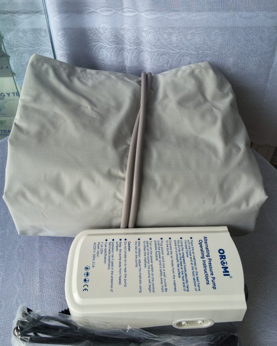Đệm hơi chống loét có bô vệ sinh OROMI HF6002 — ảnh 7
