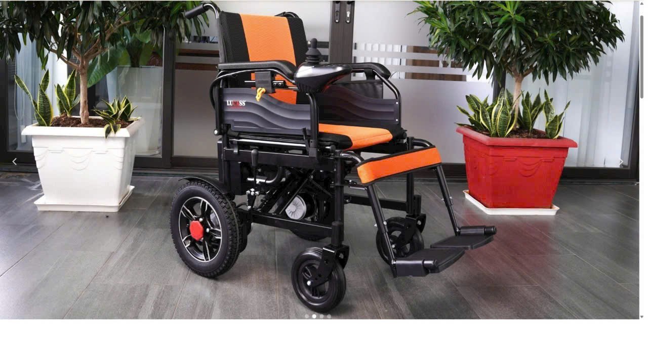 Xe lăn điện Lucass 301